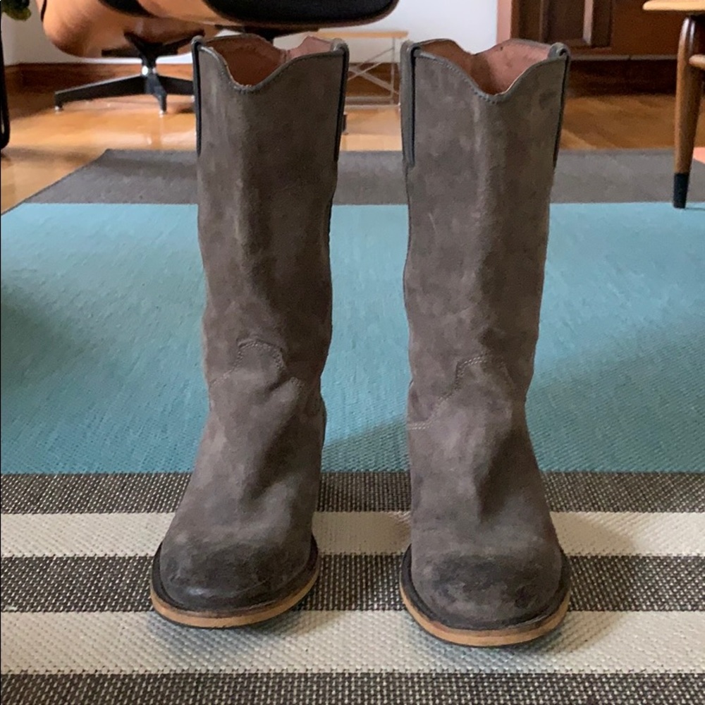 Like New Suede Bronx Boot